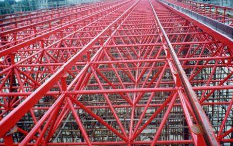 如何控制钢结构网架加工设计的用钢量?