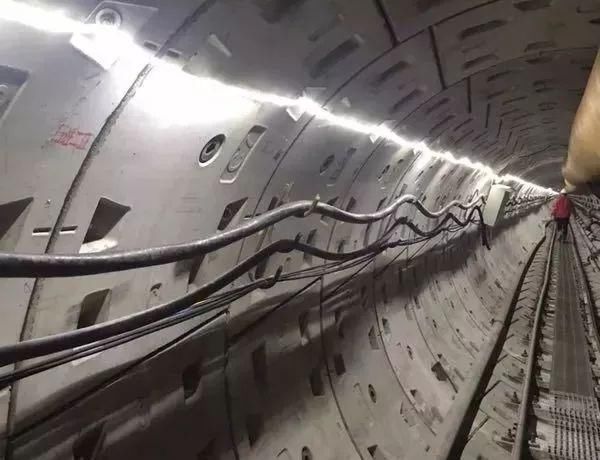 中俄东线天然气管道黑龙江盾构第二条隧道顺利贯通